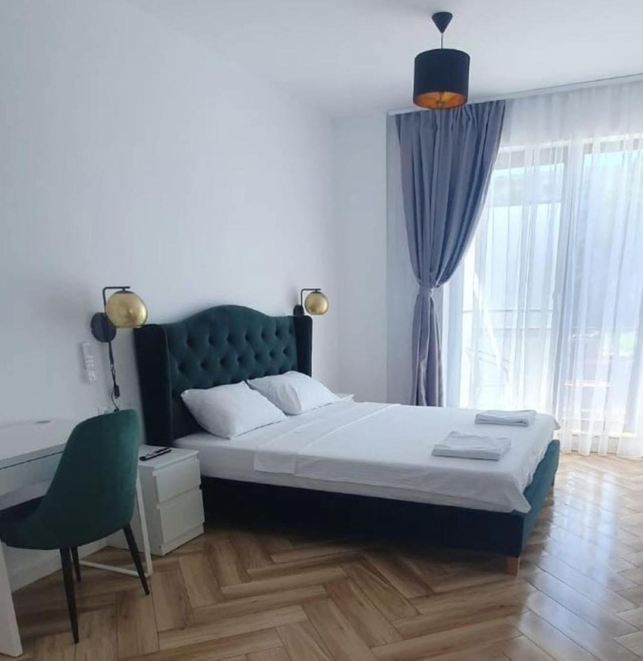 Cinque Stelle Hotel Apartments クルージュ＝ナポカ エクステリア 写真